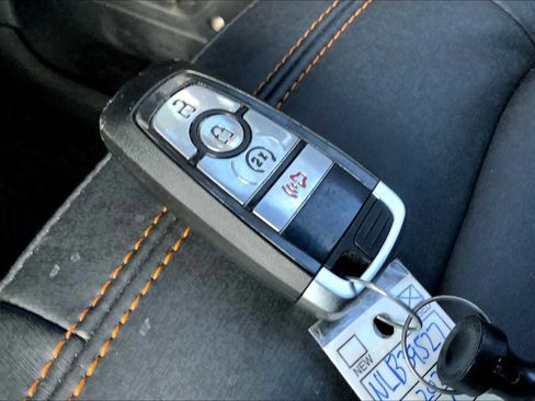 Certified 2022 Ford Bronco Badlands image 14