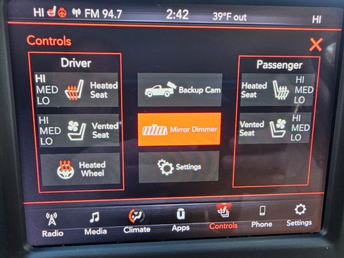 Used 2021 RAM 1500 Laramie image 46