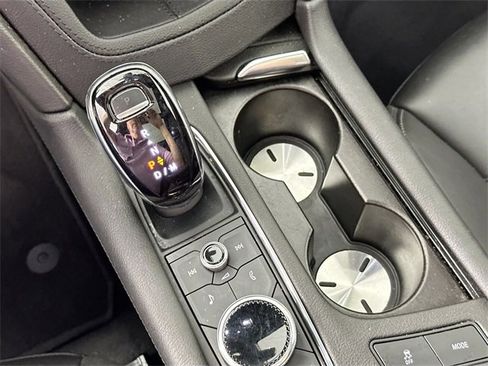 Used 2022 Cadillac XT6 Premium Luxury w/ Technology Package image 15