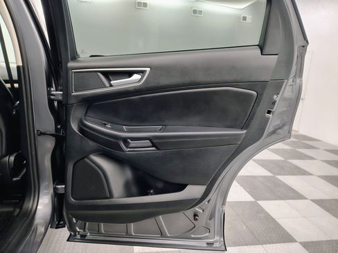 Used 2024 Ford Edge SEL w/ Convenience Package image 29