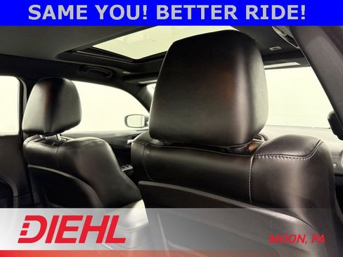 Used 2019 Dodge Charger SXT w/ Plus Group image 10