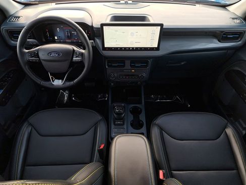 Used 2025 Ford Maverick Lobo image 10