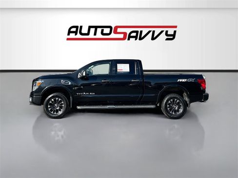 Used 2018 Nissan Titan PRO-4X w/ Pro-4x Convenience Package image 4