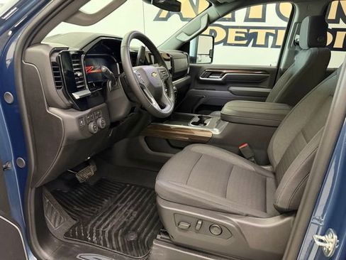 Used 2026 Chevrolet Silverado 3500 LT w/ Convenience Package image 12
