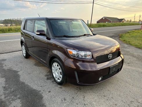 Used 2008 Scion xB image 4