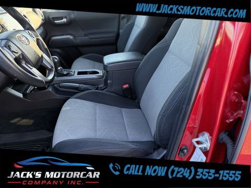 Used 2022 Toyota Tacoma TRD Sport w/ Black Out Package (TMS) image 26