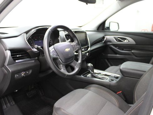 Used 2018 Chevrolet Traverse LT image 7