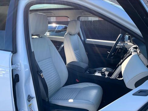 Used 2025 Land Rover Discovery Sport S image 10