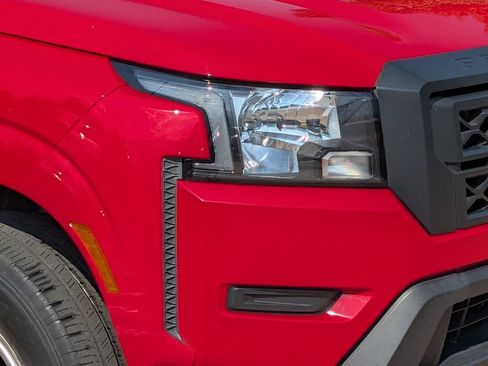 Used 2022 Nissan Frontier S w/ Technology Package AWD/4WD image 8