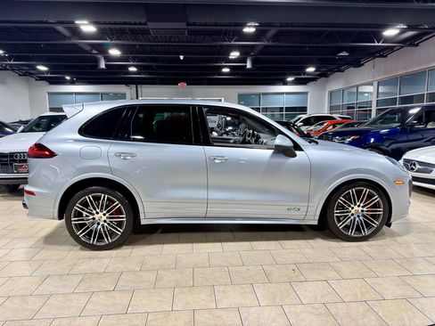 Used 2016 Porsche Cayenne GTS AWD/4WD image 25