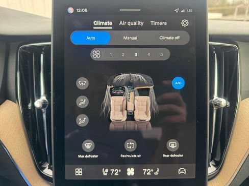 New 2026 Volvo XC60 B5 Plus w/ Protection Package Premier image 18