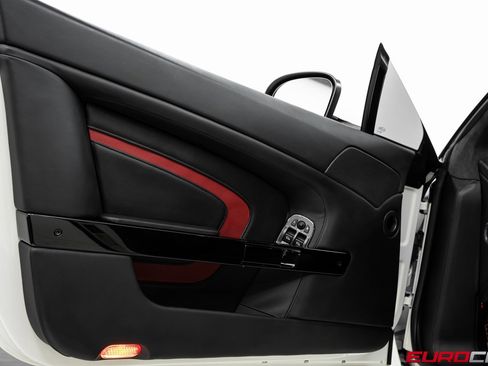 Used 2017 Aston Martin V12 Vantage S image 25