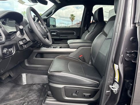 Certified 2025 RAM 3500 Laramie AWD/4WD image 17