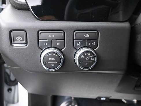 Used 2026 GMC Sierra 1500 Elevation AWD/4WD image 27