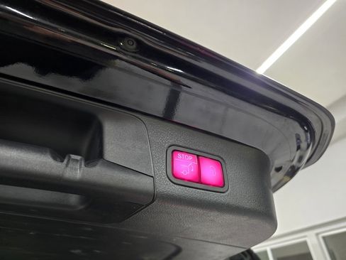 Used 2021 Mercedes-Benz GLB 250 image 38