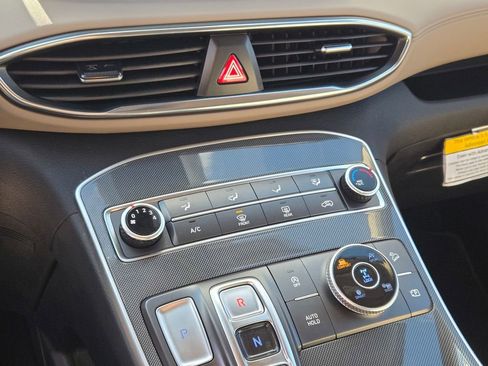 Certified 2023 Hyundai Santa Fe SE image 33
