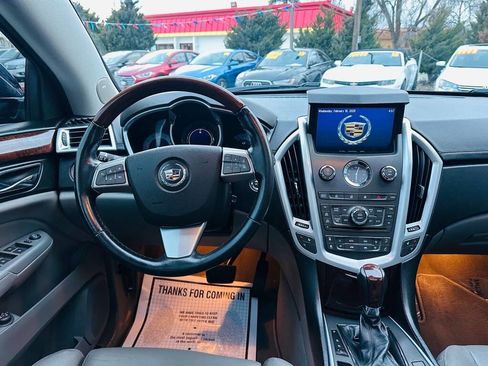 Used 2011 Cadillac SRX Luxury image 10