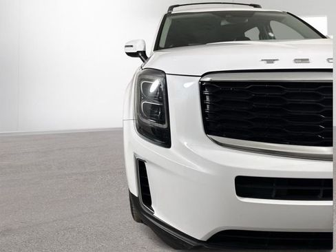 Used 2022 Kia Telluride EX w/ EX Premium Package image 30