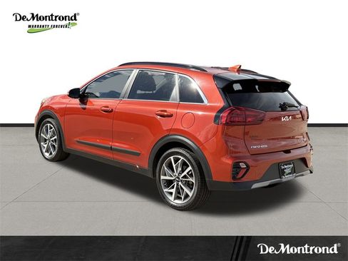 Used 2022 Kia Niro Touring Special Edition image 7