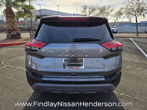 Used 2023 Nissan Rogue SV image 5