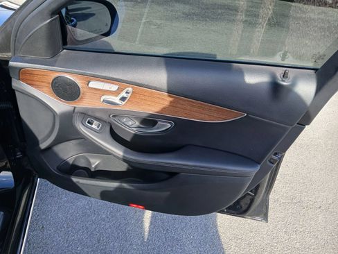 Used 2019 Mercedes-Benz C 300 4MATIC Sedan image 16