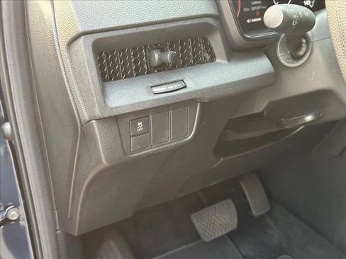 Used 2025 Honda CR-V LX image 27
