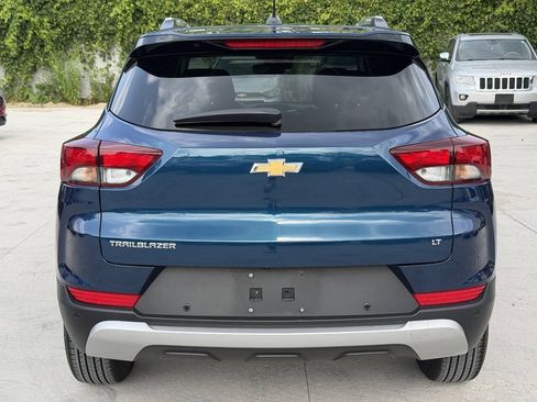 Used 2021 Chevrolet TrailBlazer LT w/ Convenience Package FWD image 6