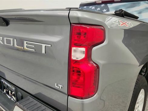 Used 2021 Chevrolet Silverado 1500 LT AWD/4WD image 15