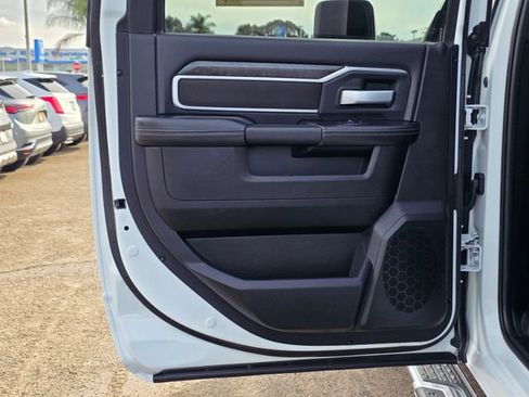 Used 2024 RAM 2500 Big Horn image 18