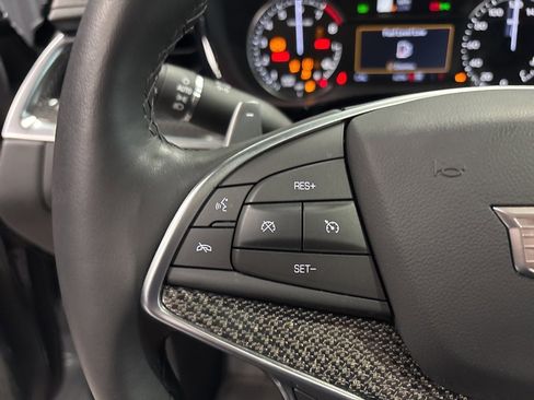 Used 2025 Cadillac XT5 Sportv image 13