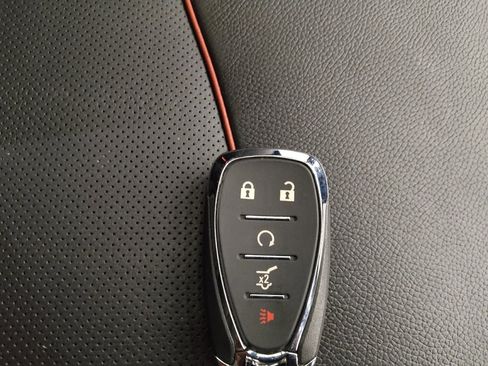 Used 2023 Chevrolet Equinox RS w/ RS Leather Package AWD/4WD image 32