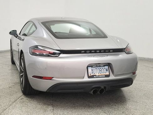Used 2019 Porsche 718 Cayman S RWD image 4