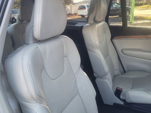 Used 2020 Volvo XC90 T6 Inscription w/ Protection Package Premier image 35