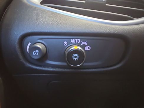 Used 2023 Chevrolet Malibu LT FWD image 20