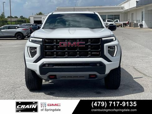 Used 2024 GMC Canyon AT4 AWD/4WD image 2