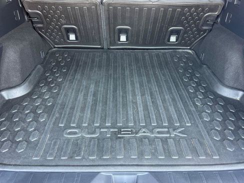 Used 2022 Subaru Outback Limited AWD/4WD image 15