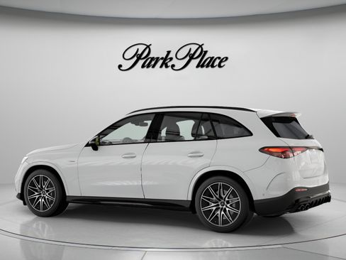 Used 2026 Mercedes-Benz GLC 43 AMG 4MATIC image 11