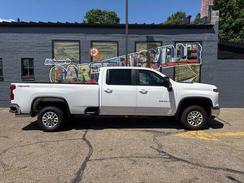 New 2026 Chevrolet Silverado 2500 LT w/ Snow Plow Prep/Camper Package AWD/4WD image 32