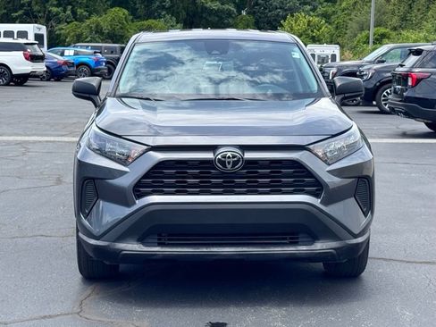 Used 2022 Toyota RAV4 LE AWD/4WD image 16