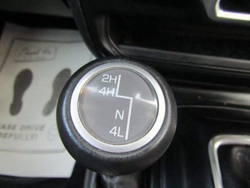 Used 2025 Jeep Wrangler Unlimited Sport AWD/4WD image 31
