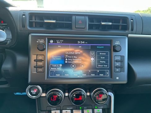 New 2025 Toyota GR86 Premium image 12