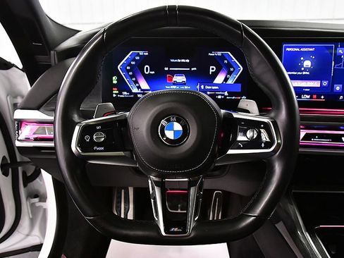 Used 2024 BMW 740i xDrive AWD/4WD image 17