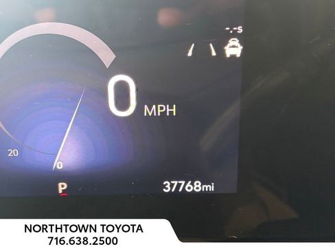 Used 2024 Buick Encore GX Preferred w/ Comfort Package image 8