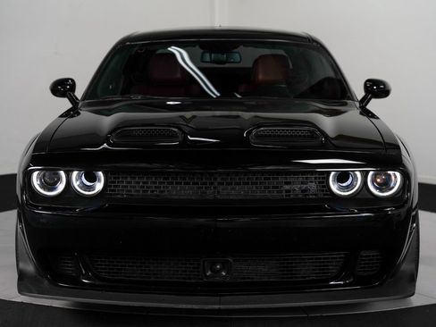 Used 2023 Dodge Challenger SRT Hellcat RWD image 9