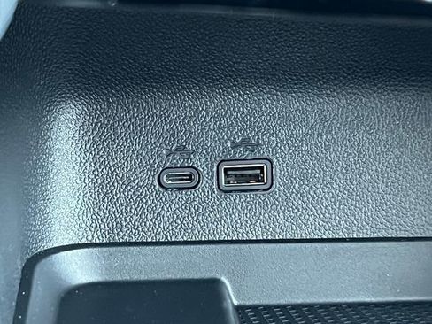 New 2026 Chevrolet Traverse RS AWD/4WD image 32