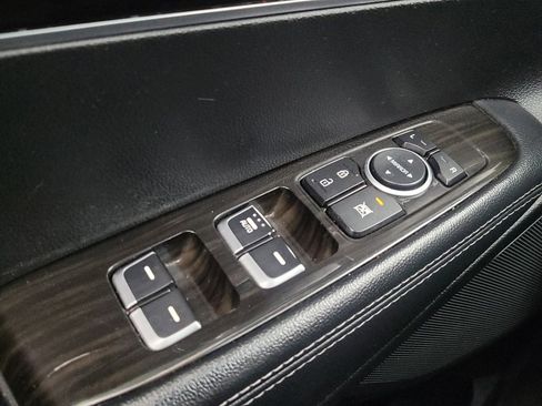 Used 2019 Kia Sorento L FWD image 27