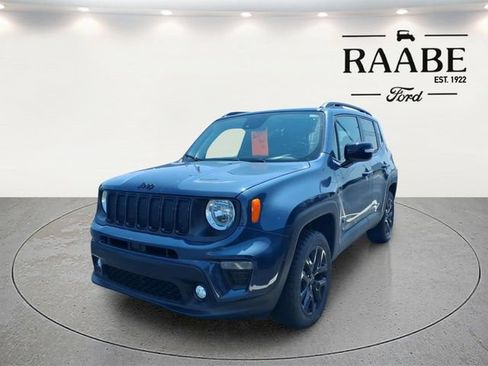 Used 2023 Jeep Renegade Altitude w/ Convenience Group I AWD/4WD image 4