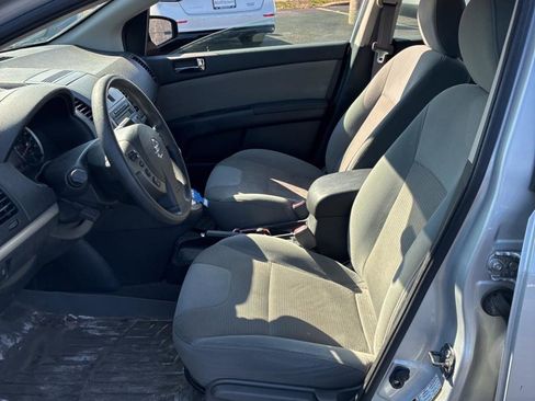 Used 2011 Nissan Sentra 2.0 SR image 11