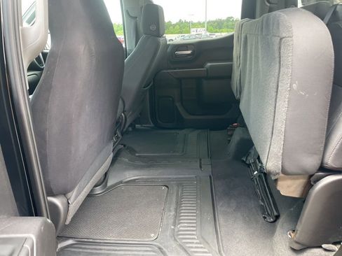 Used 2021 Chevrolet Silverado 1500 LT image 12