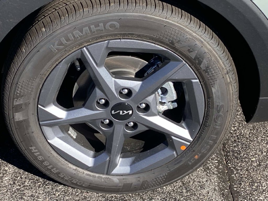 New 2026 Kia K4 FWD image 4
